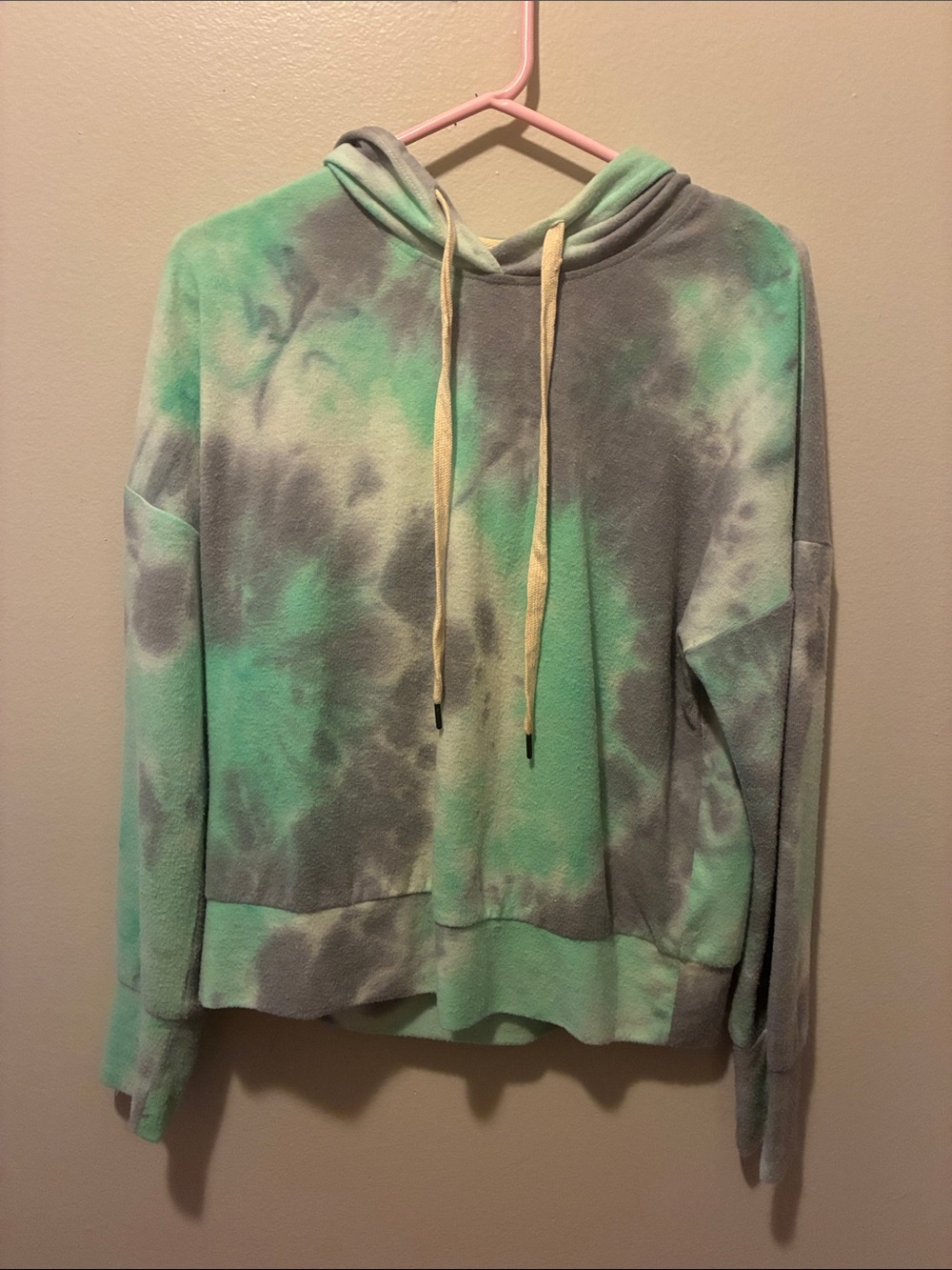 NWOT Abound Tie-Dye Green & Gray Hooded Women's Sweatshirt. Soft! Medium.